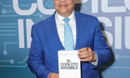 Víctor Bautista publica libro sobre inteligencia artificial y comunicación