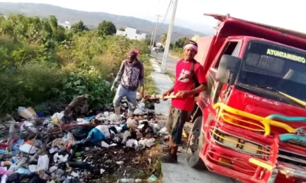 Alcaldía de Barahona retira vertederos improvisados de las vías públicas