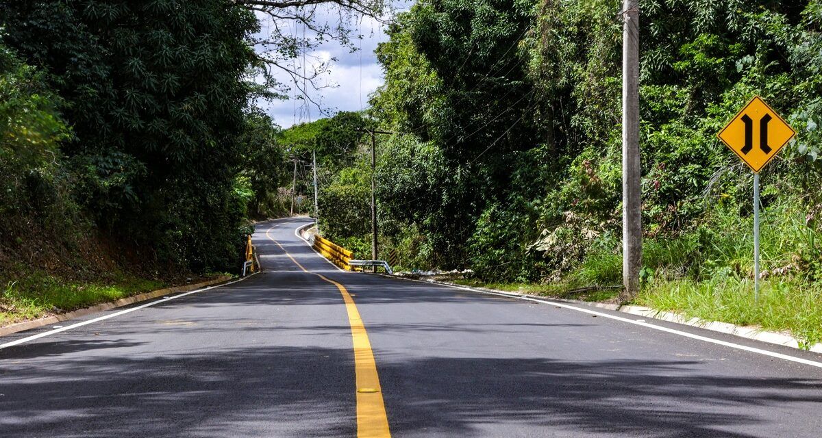 Presidente Abinader entrega la carretera Bayaguana–El Puerto, eje clave de integración regional