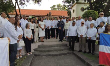 Caminata patriótica hasta el busto de Duarte resalta homenaje solemne por la Independencia Nacional dominicana
