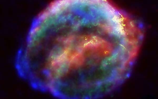 ¿A qué distancia tendría que estallar una supernova para poner en peligro la vida en la Tierra?