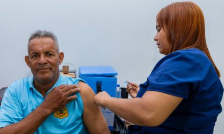 Migración realiza jornada de vacunación contra hepatitis B en el Centro de Interdicción de Haina