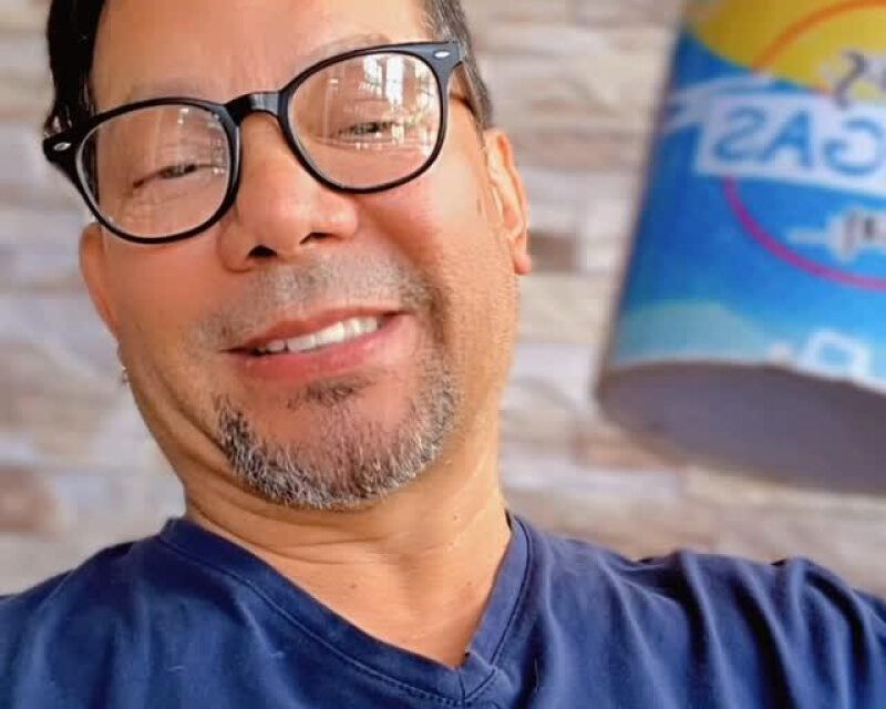 El comediante Félix Peña anuncia la muerte de su colega Paco Vargas y él lo desmiente: “Sigo vivo”