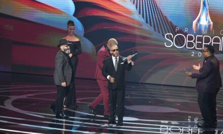 Héctor Acosta gana Merengue del Año y Merenguero del Año: “Nadie pensó que yo volvía a los escenarios”