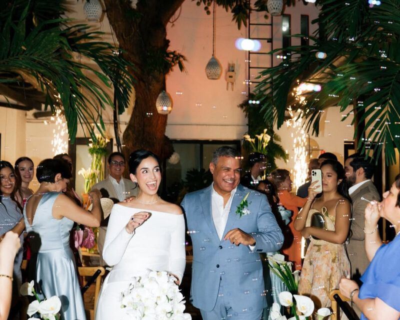 La influencer Ana Mireya Abreu contrae matrimonio con el ex senador Tommy Galán