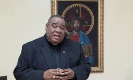 Obispo Castro Marte llama a darle sentido a la Semana Santa y evitar consumos excesivos