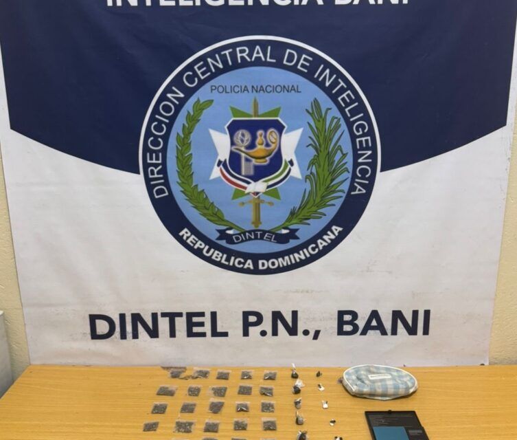 Operativos conjuntos en Baní dejan siete detenidos y ocupación de drogas, balanzas y máquinas tragamonedas ilegales
