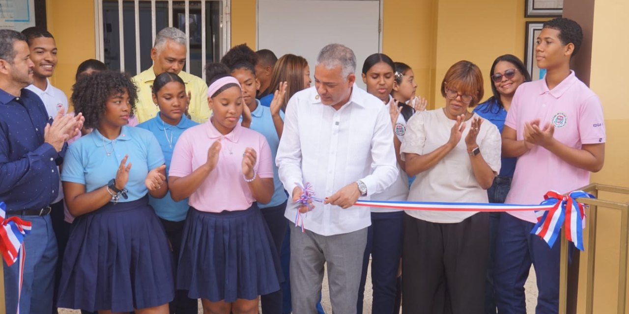 Inabie inaugura módulo de salud bucal en Politécnico Gloria María Calcaño, Samaná