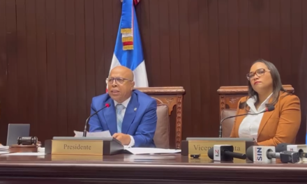 Oficialismo y oposición se unen para eliminar candidaturas independientes; Proyecto fue aprobado en primera lectura