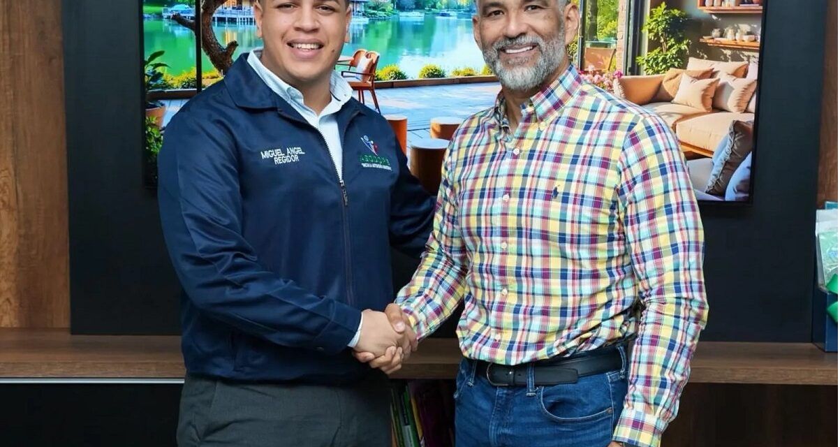 Luis Alberto Tejeda encabeza encuentro en apoyo a Francisco Javier García