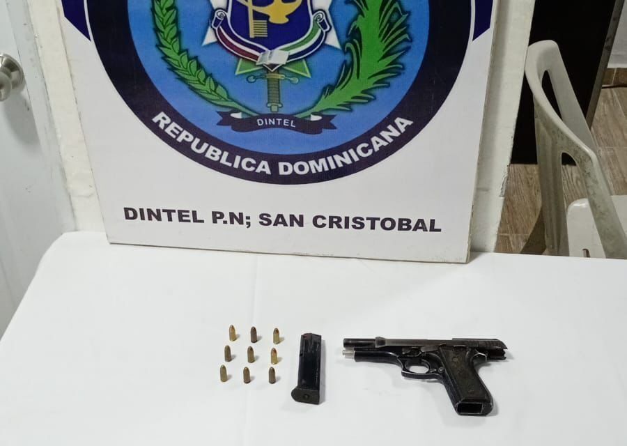 Policía Nacional fortalece seguridad en Yaguate con arresto y ocupación de arma ilegal