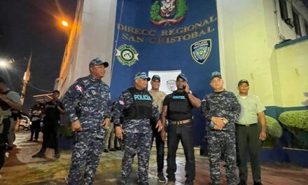 Contundentes patrullajes policiales refuerzan seguridad ciudadana y enfrentan la delincuencia en San Cristobal