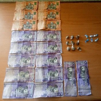 Apresan hombre en flagrante delito con drogas en Ingenio Nuevo San Cristóbal
