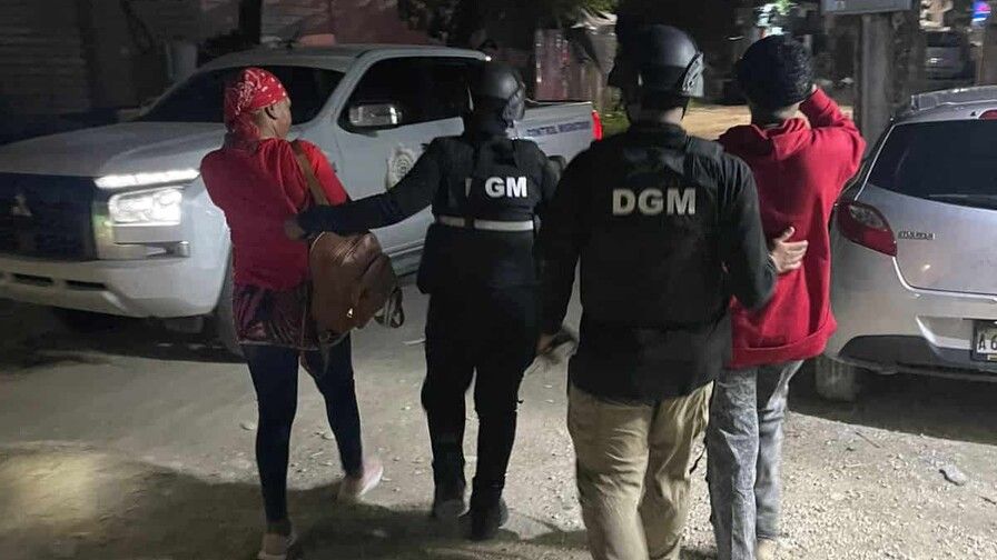 Migración canceló a 263 empleados y aumentó su nómina un 50 % el año pasado
