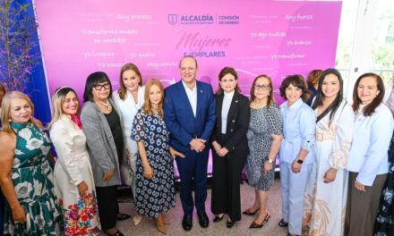 Alcaldía de Santiago reconoce a 25 Mujeres Ejemplares