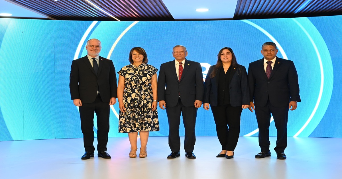 Aguilera reafirma compromiso de Banreservas con la ética y la transparencia