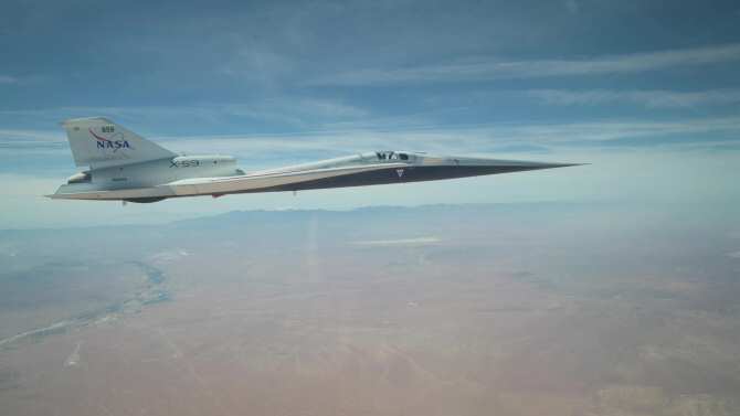Primer vuelo con el tren de aterrizaje recogido del revolucionario avión supersónico silencioso X-59
