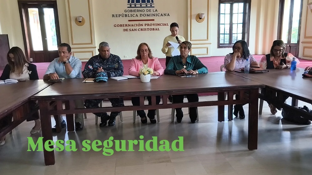 General Escalante encabeza reunión estratégica fortaleciendo seguridad ciudadana en San Cristóbal