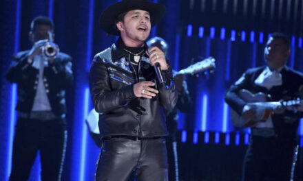 Christian Nodal emergió del desierto mexicano hasta pisar la alfombra del éxito en medio de sus tormentas amorosas