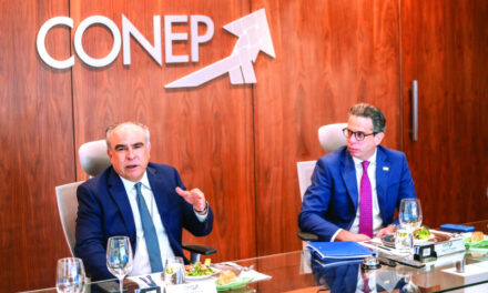 El Conep sugiere reorientación del gasto, subsidios focalizados y menos burocracia