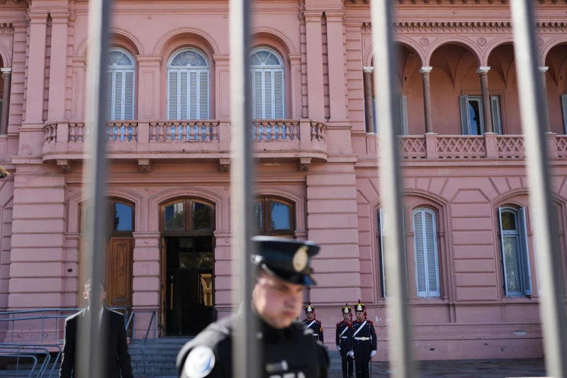 Milei cierra la sala de prensa de los periodistas