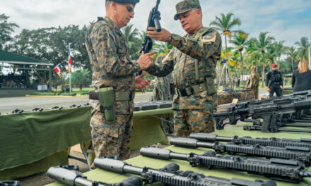 Ministerio de Defensa entrega equipamiento al Ejército para fortalecer capacidades operativas