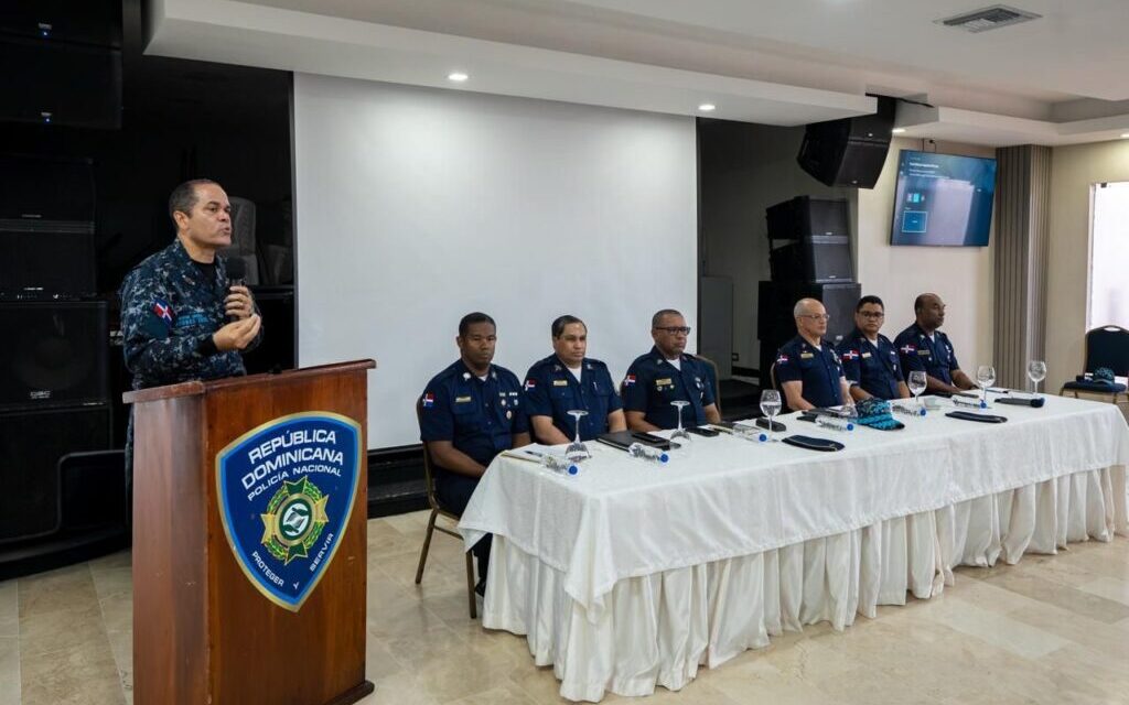 Director General de la Policía Nacional exhorta a inspectores a ejercer liderazgo ético y fortalecer la proximidad institucional