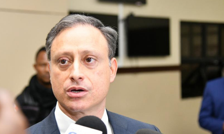 Tribunal aclara autorización de viaje a Jean Alain Rodríguez no interrumpe proceso judicial