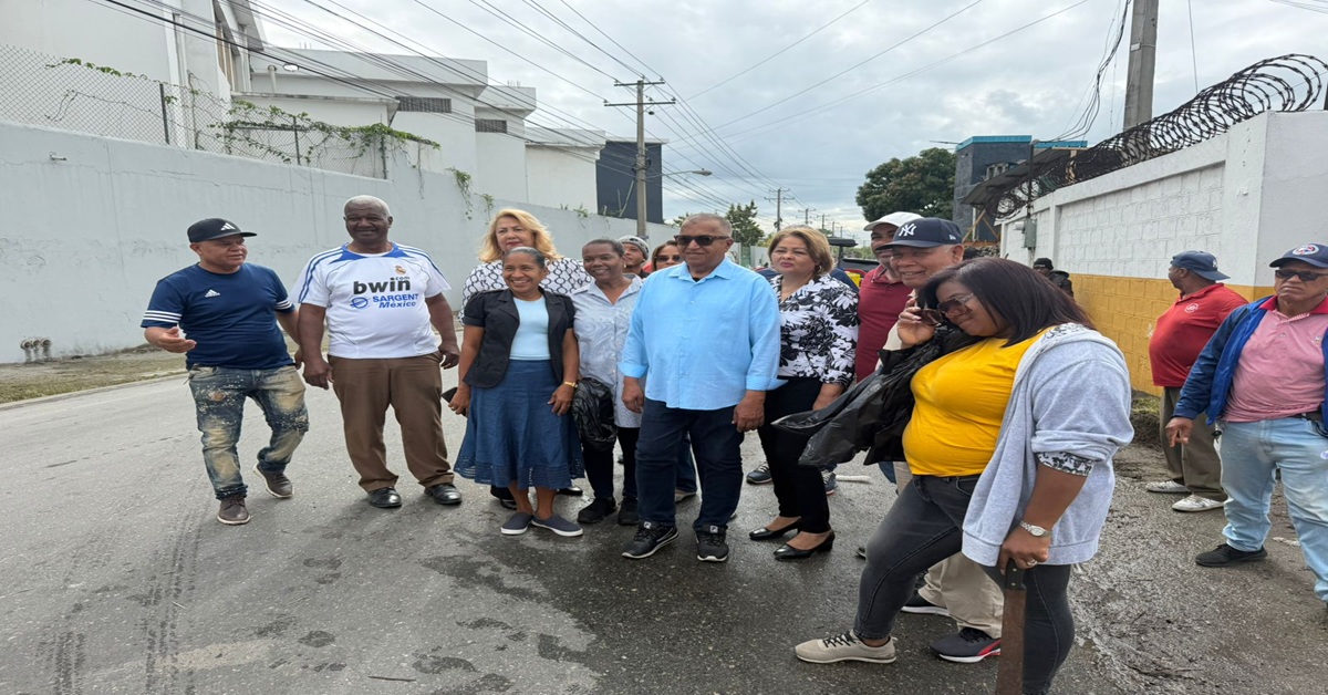 Madre Vieja Norte fue sorprendida con un amplio operativo de limpieza por parte del Ayuntamiento de San Cristóbal.