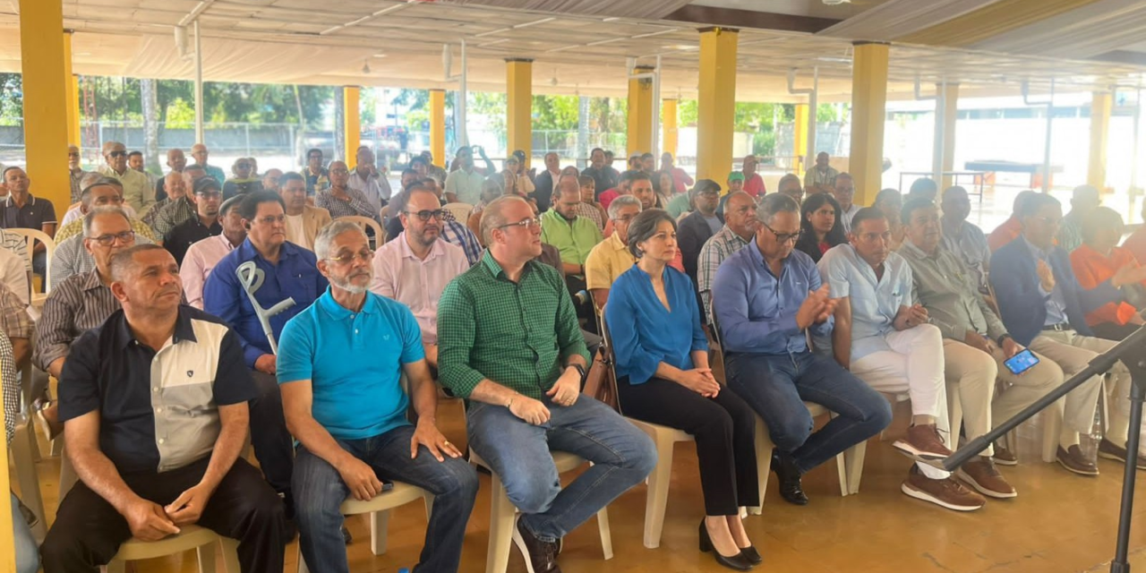 Fuerza del Pueblo realiza asamblea electoral en La Vega de cara a próximos comicios