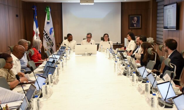  CNSS solicita a la SISALRIL revisión integral del Catálogo de Prestaciones de Servicios de Salud