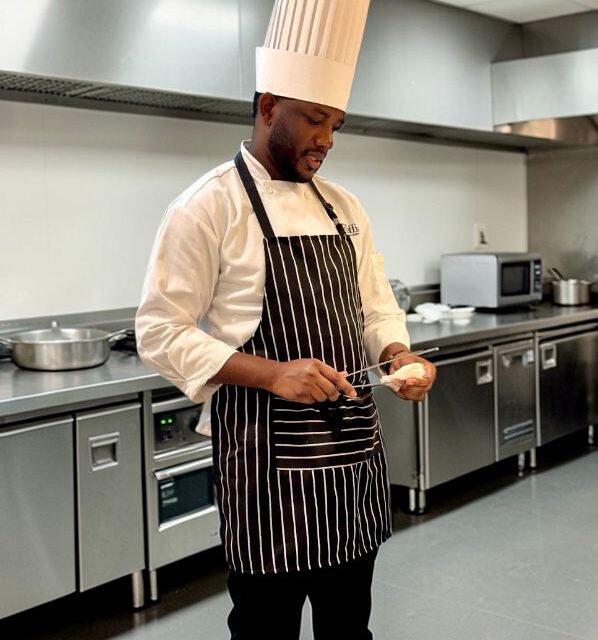 Chef dominicano Elmo Bida es reconocido en la Clase 2026 de «40 Under 40» de Club + Resort Chef