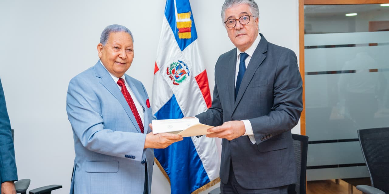 Establecen alianza para fortalecer la atención psiquiátrica en los recintos penitenciarios