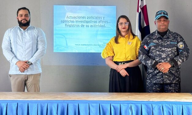 Ministerio Público imparte capacitación de policías en San Cristóbal