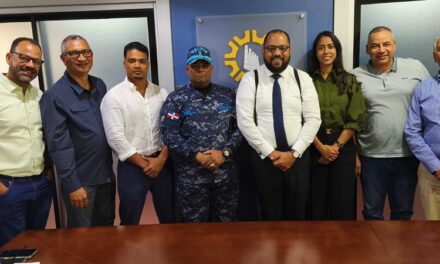 Director Regional fortalece vínculos con empresarios para impulsar seguridad y desarrollo sostenible