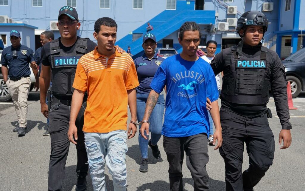 Se entregan “Nota Alta” y “El Montro” por muerte de mayor de la Policía Nacional