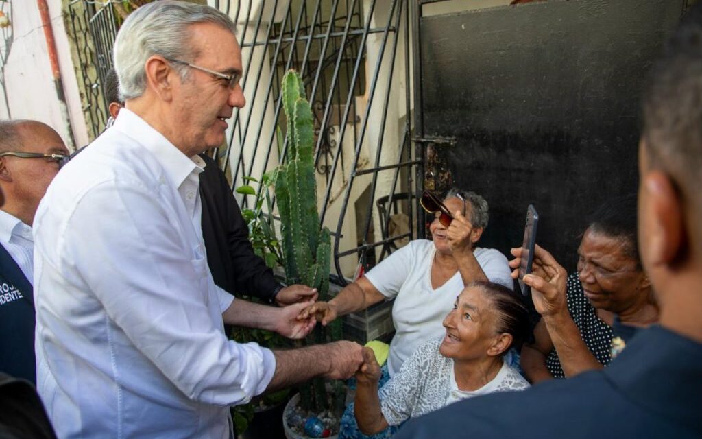 Abinader instruye a alcaldía del DN a trabajar en solución definitiva a laguna en Los Platanitos