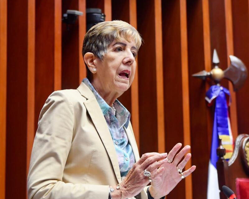 Senadora de Puerto Plata responde a supuesto veto a Yailin en anfiteatro local: “En algún momento le tocará”