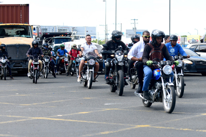  Motoconchistas aseguran llevaban años pidiendo regulación; plan iniciará el 2 de junio en San Cristóbal