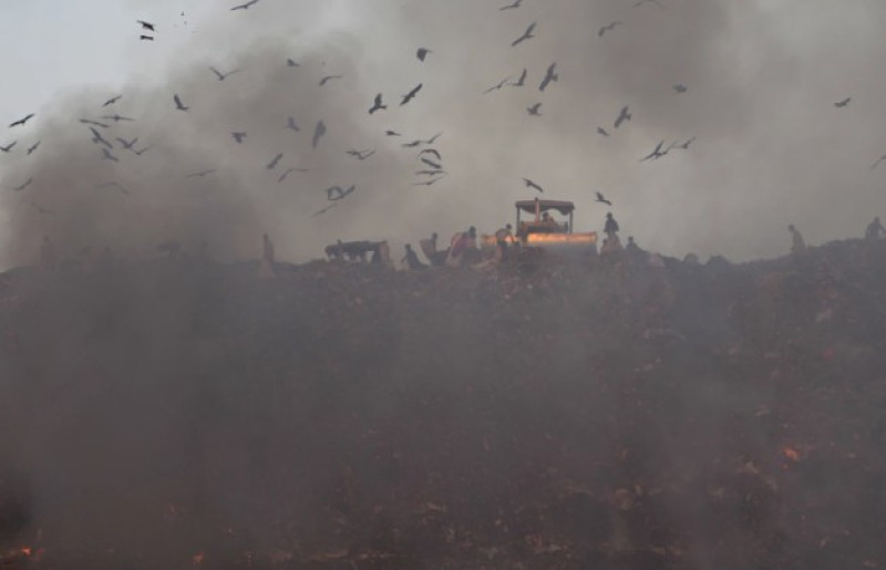 La contaminación del aire, segundo factor de riesgo de mortalidad, según un estudio de cardiólogos
