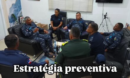 General Escalante fortalece estrategias preventivas y coordinación interinstitucional para reforzar seguridad ciudadana en San Cristóbal