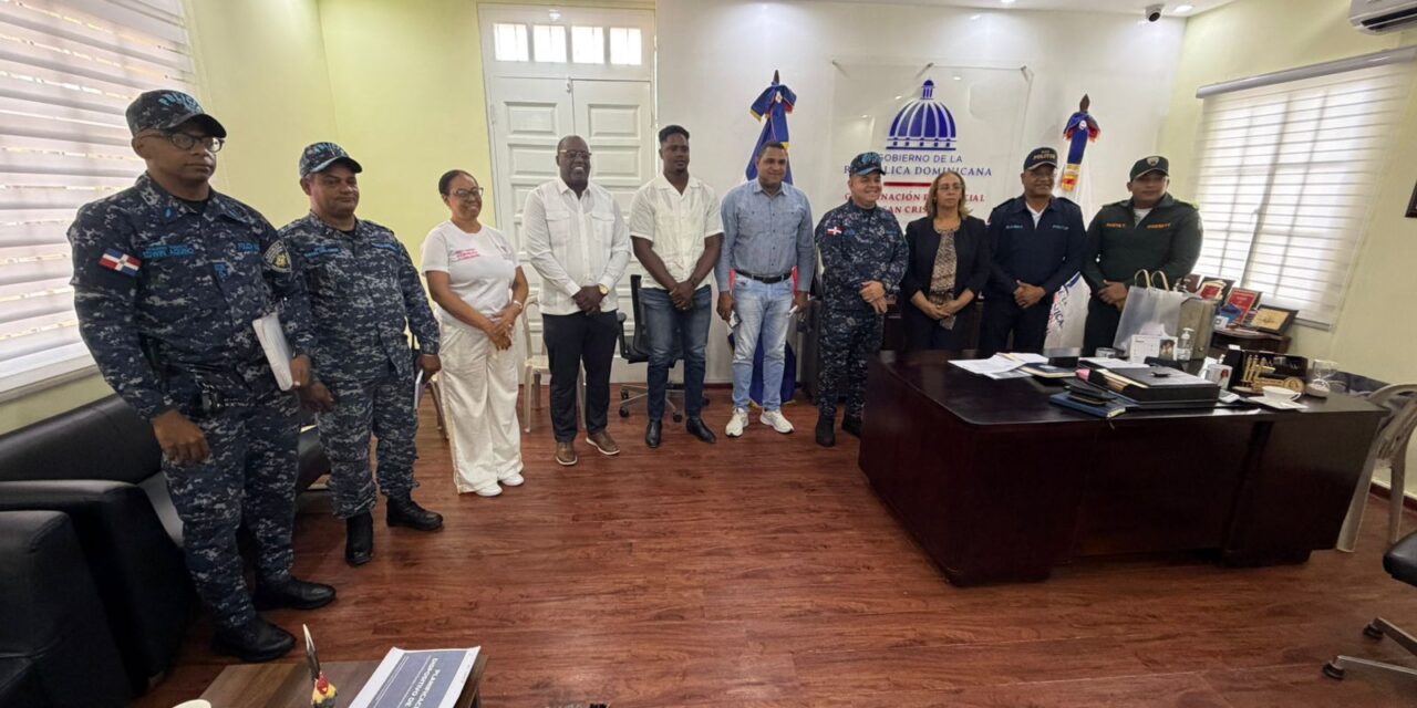 Subdirector policial participa reunión organizativa para próximos juegos deportivos provinciales importantes