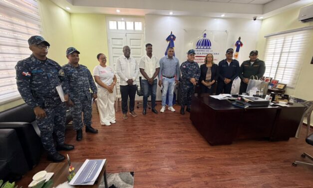 Subdirector policial participa reunión organizativa para próximos juegos deportivos provinciales importantes