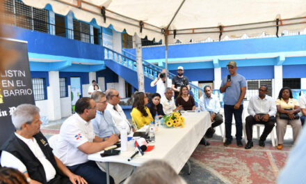 Ponen el oído en Los Alcarrizos durante el primer Diálogo para la Convivencia Barrial