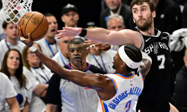 Los Thunder vencen a los Spurs y se colocan a una victoria para regresar a la Final de la NBA