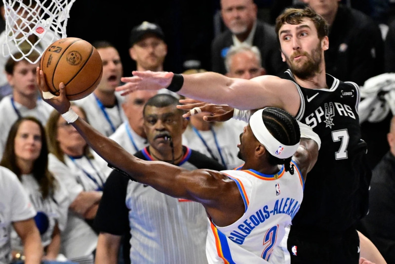 Los Thunder vencen a los Spurs y se colocan a una victoria para regresar a la Final de la NBA