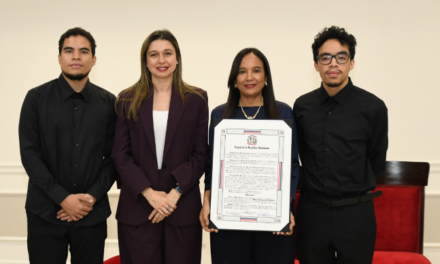Senado entrega el octavo homenaje póstumo a René Fortunato