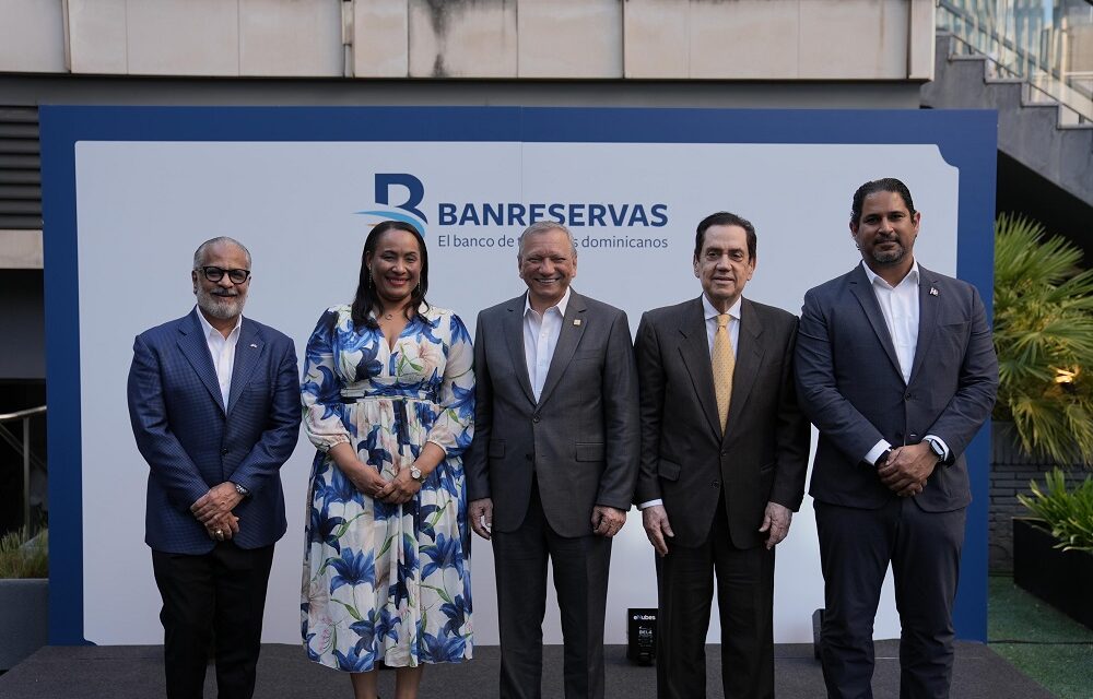 Banreservas ofrece cóctel para fortalecer vínculos con la diáspora dominicana en España