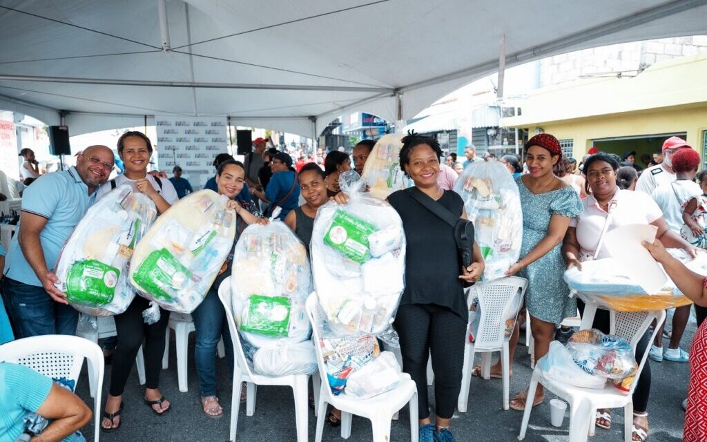 Más de 200 personas recibieron consultas y ayudas alimentarias