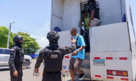 Migración detiene a 633 extranjeros irregulares en operativos; deporta 1,146 haitianos